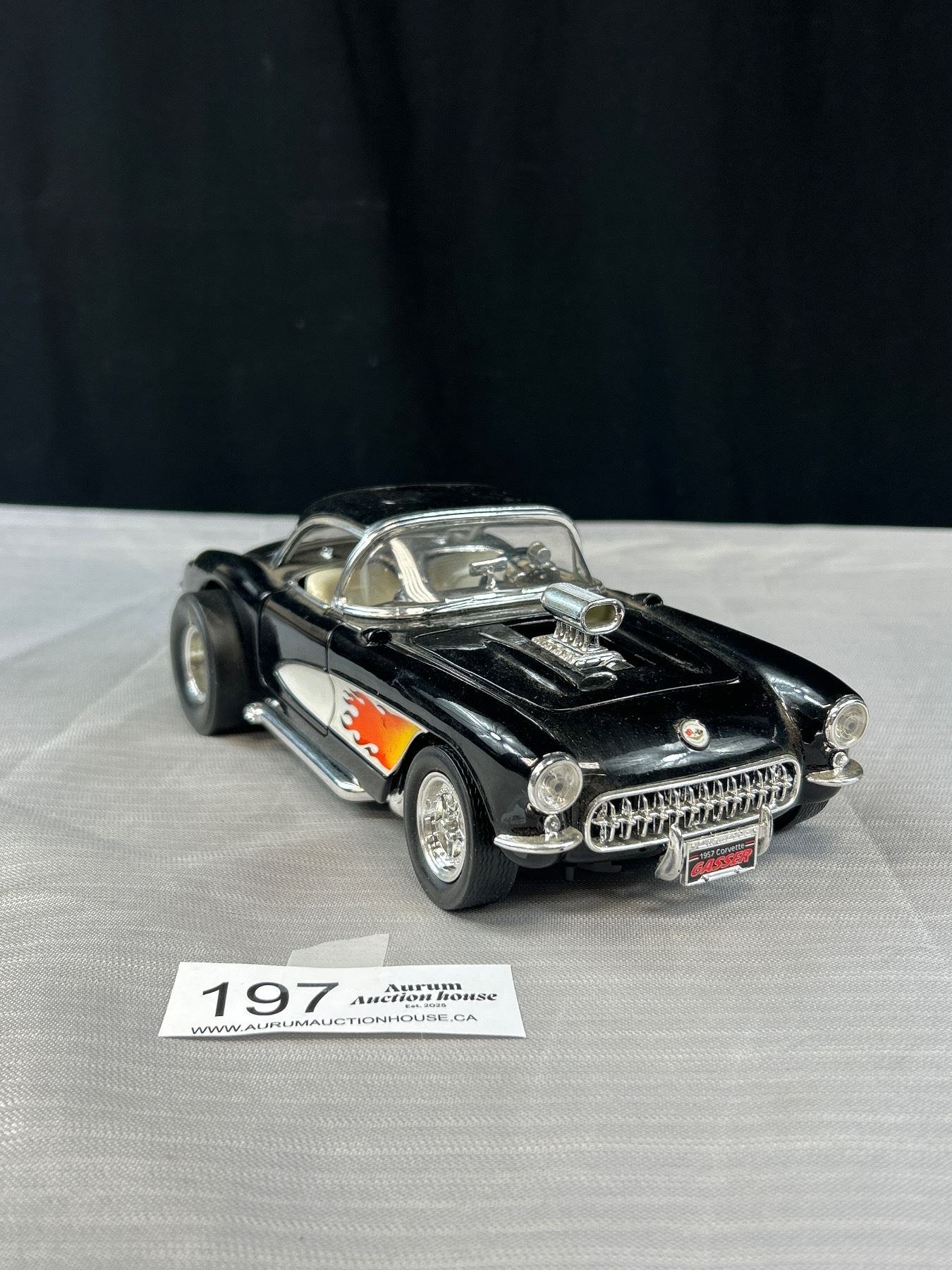 1/18th Scale Diecast Car 1957 Chevrolet Corvette