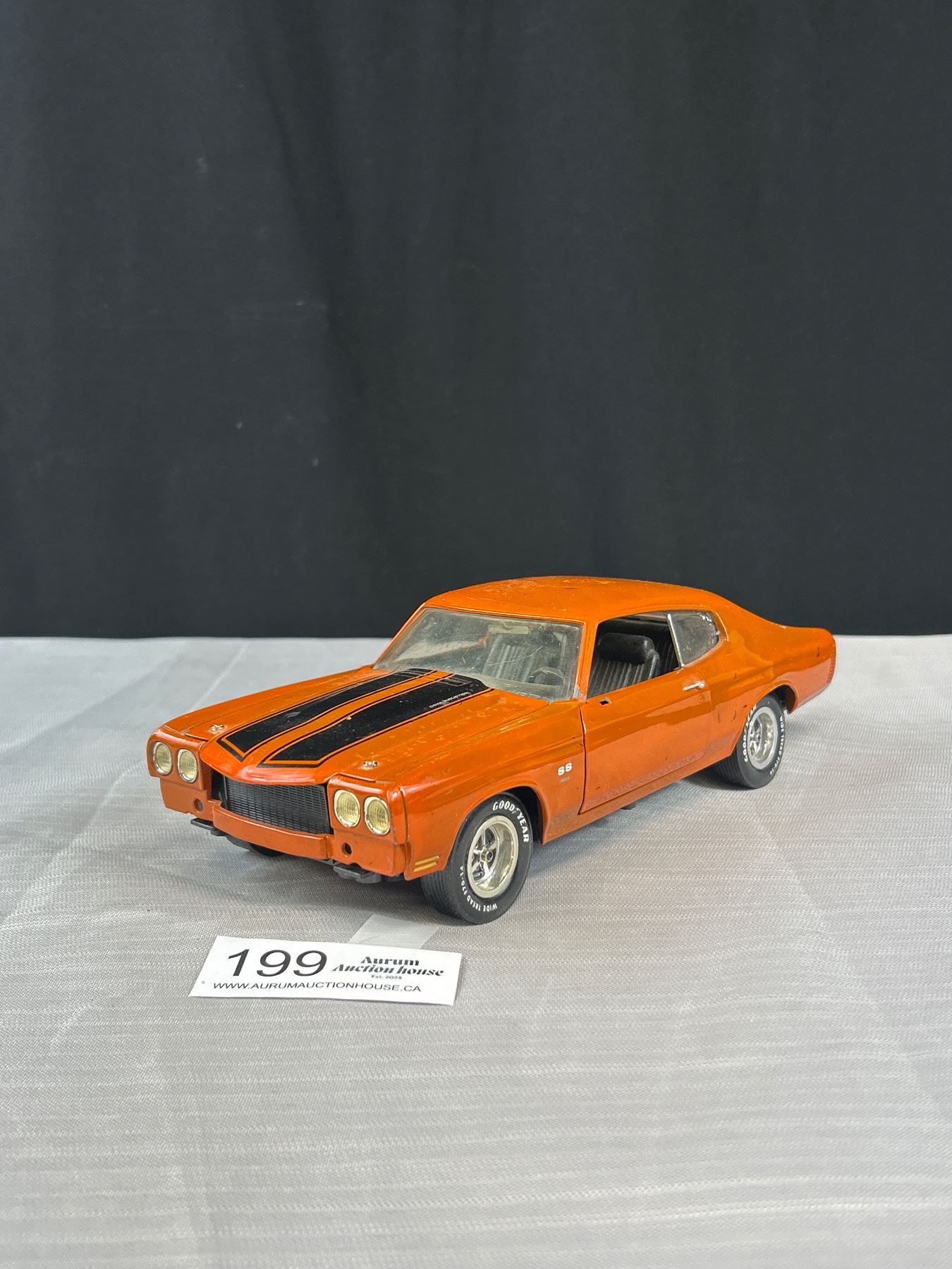 1/18th Scale Diecast Car 1970 Chevrolet Chevelle