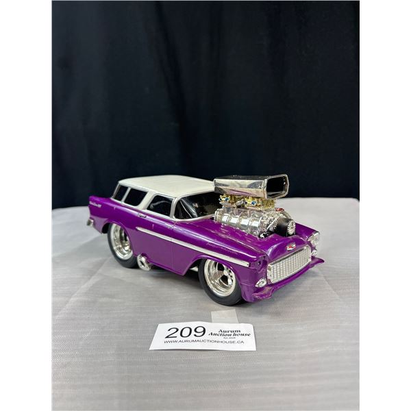Muscle Machines 1955 Nomad Diecast Car