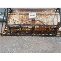 SPREADER/BROADCASTER, TAILGATE GRAVITY FED