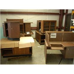 LOT OF MISCELLANEOUS OFFICE FURNITURE