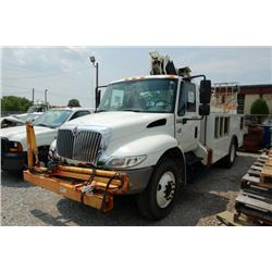 2003 INTERNATIONAL 4300 SIGN/BUCKET TRUCK