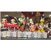 Image 4 : *BOXED UP* CELEBRATORY & CHRISTMAS LOT WITH SNOW GLOBES FROM NUMEROUS YEARS, DISNEYLAND PLATE,