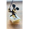 Image 2 : RON LEE COLLECTIBLES WILD GOLF MOUSE FIGURINE