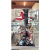 Image 2 : ROTATING LOCKING DISPLAY CASE WITH ASSORTED DISNEY WATCHES & MORE *WITH KEY*