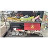 Image 6 : ROTATING LOCKING DISPLAY CASE WITH ASSORTED DISNEY WATCHES & MORE *WITH KEY*