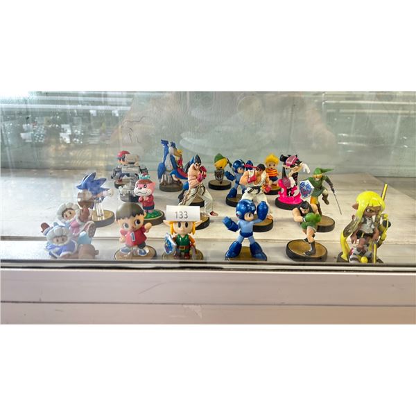ASSORTED NINTENDO AMIIBO FIGURES