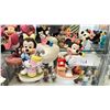 Image 3 : ASSORTED GLASS MINNIE  & GOOFY FIGURES