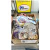 Image 1 : BOX OF ASSORTED DISNEY PINS