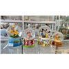Image 1 : (4)  DISNEY SNOWGLOBES *2 PLAY MUSIC*