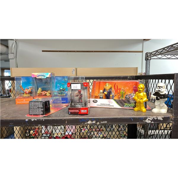 ASSORTED FIGURINES