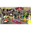 Image 3 : SHELF OF DISNEY COLLECTIBLES