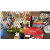 Image 3 : SHELF OF DISNEY COLLECTIBLES