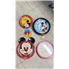 Image 1 : SHELF OF DISNEY COLLECTIBLES