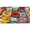 Image 2 : SHELF OF DISNEY COLLECTIBLES