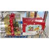 Image 8 : SHELF OF DISNEY COLLECTIBLES