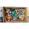 Image 2 : SHELF OF DISNEY COLLECTIBLES