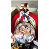 Image 2 : BOX OF ASSORTED DISNEY COLLECTIBLES