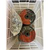 Image 2 : CRATE OF WORK GLOVES AND CRATE OF GRINDING WHEELS
