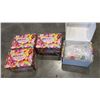 Image 2 : 4 BOXES OF NEW RAINBOW FLOWER LOLLIPOPS 36 PER BOX