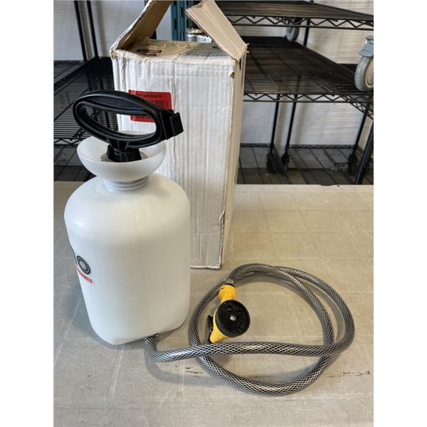 NEW 1.3 GALLON COMPRESION SPARAYER