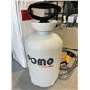 Image 2 : NEW 1.3 GALLON COMPRESION SPARAYER
