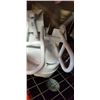 Image 2 : MEDICAL ASSIST TOILET SEAT