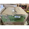 Image 1 : CASE OF MULTI FOLD PAPER TOWELS
