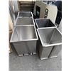 Image 1 : 5 STAINLESS PET KENNELS, 24 X 24 X 28 DEEP, NO DOORS/ HARDWARE