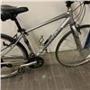 Image 2 : CANONDALE BIKE