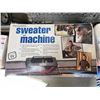 Image 2 : SWEATER MACHINE AND TWO DIGITAL SCALES