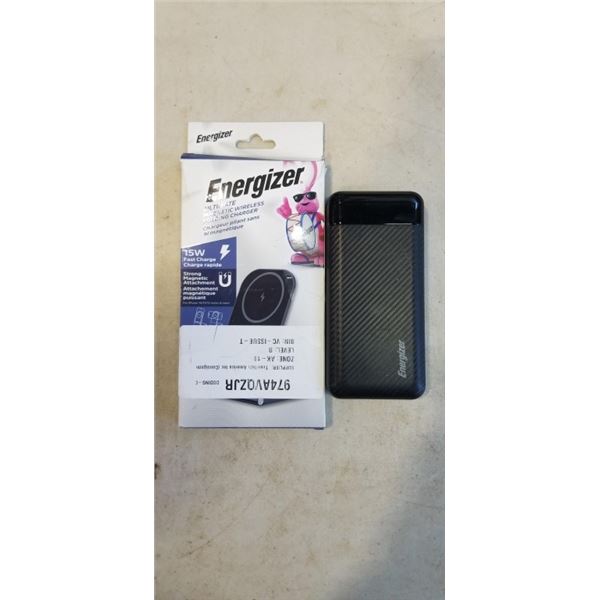 ENERGIZER ULTIMATE WIRELESS MAGNETIC FOLDING CHARGER AND ULTIMATE MAX POWER BANK WITH LCD SCREEN 20K
