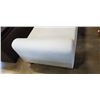 Image 2 : APPROXIMATELY 6 FT LONG BENCH