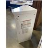 Image 3 : WHITE CORNER CABINET
