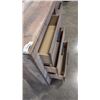 Image 2 : MODERN 6 DRAWER DRESSER
