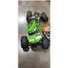 Image 3 : PARTS ROCK CLIMBER RC AND REMOTE