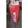 Image 2 : HONEYWELL QUIET SET 40" 5 SPEED OSCILLATING FAN - TESTED WORKING, RETAIL $99