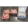 Image 2 : 4 BOXES OF NEW RAINBOW FLOWER LOLLIPOPS 36 PER BOX
