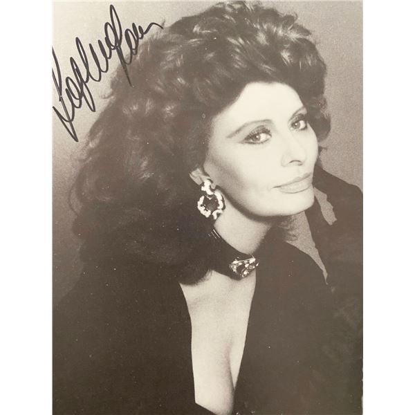 Sophia Loren signed photo