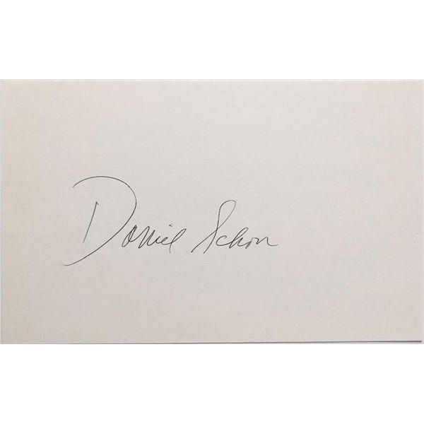 Journalist Daniel Schorr signature