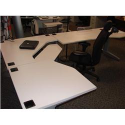 Knoll Propeller Corner Computer Station