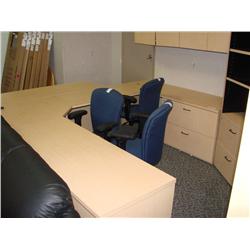 Maple U Shaped Executive Desk With Wall Mount