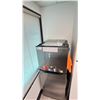 Image 3 : DANBY GREY & BLACK APARTMENT SIZED REFRIGERATOR