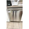 Image 3 : SAMSUNG STAINLESS STEEL FRONT BUILT IN DISHWASHER