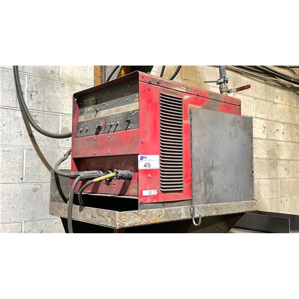 LINCOLN ELECTRIC CB -300 ARC WELDER *MISSING WIRE FEED*