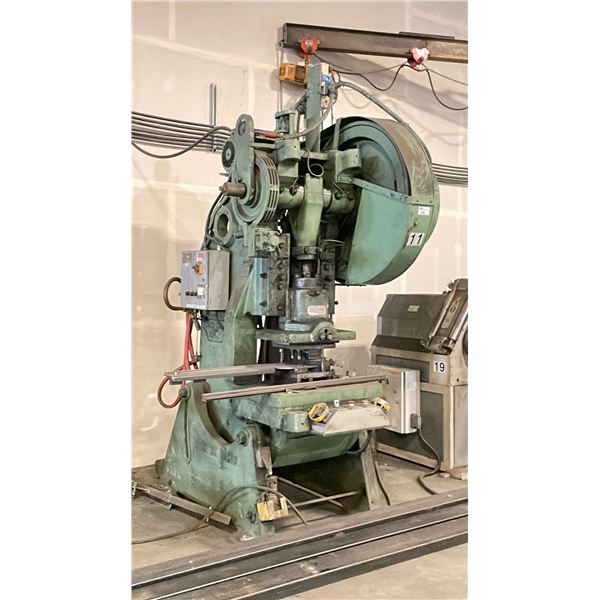 BROWN BOGGS 17 1/2 J INDUSTRIAL OBI PUNCH PRESS W/HONEYWELL WPC CLUTCH
