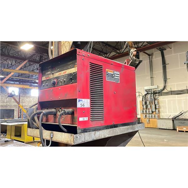 LINCOLN ELECTRIC CV-300 WELDER WITH LINCOLN ELECTRIC LN-7 WIRE FEED MIG WELDER