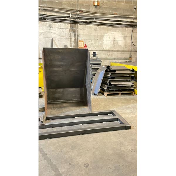 STEEL FABRICATED ROLLER BIN COMPONENTS AND ASSORTED SCRAP METAL