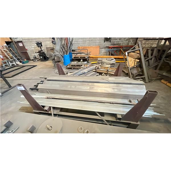METAL MATERIAL CART WITH ASSORTED METAL MATERIALS, VARIOUS SIZED LENGTHS AND DIMENSIONS