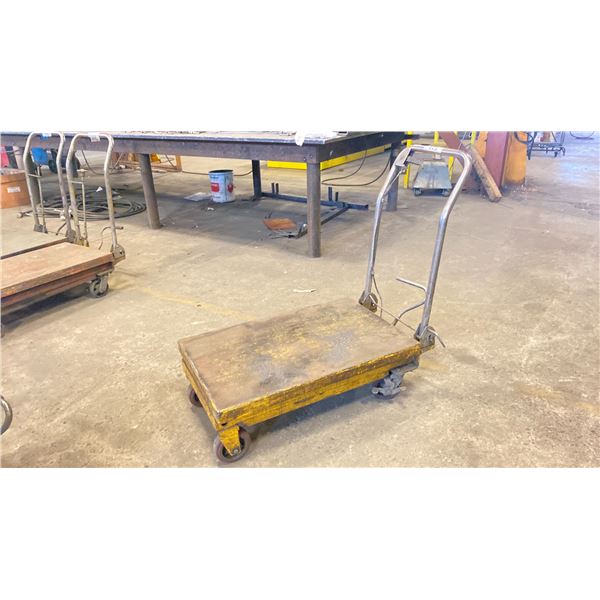 HYDRAULIC LIFT MOBILE PLATFORM DOLLY * MAY REQUIRE REPAIR OR HYDRAULIC FLUID *